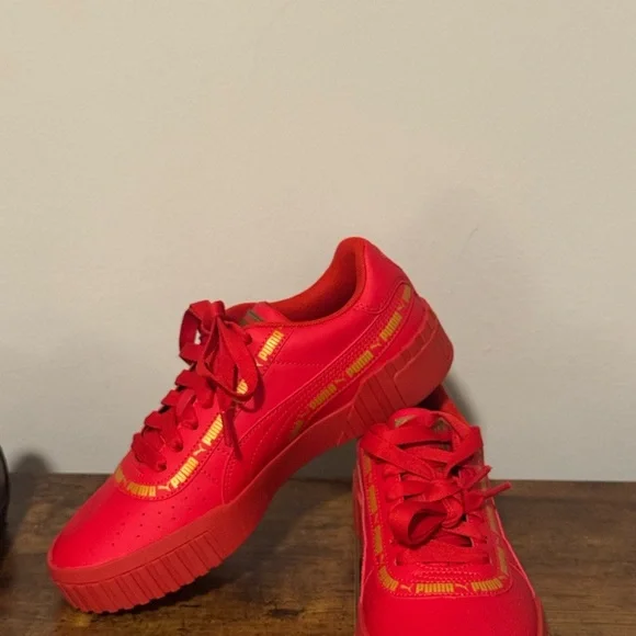 ❤️‍🔥❤️‍🔥 Cali Trainers Puma Fiery Red Sneakers with Yellow Highlights Size 8.5 - Picture 2 of 8
